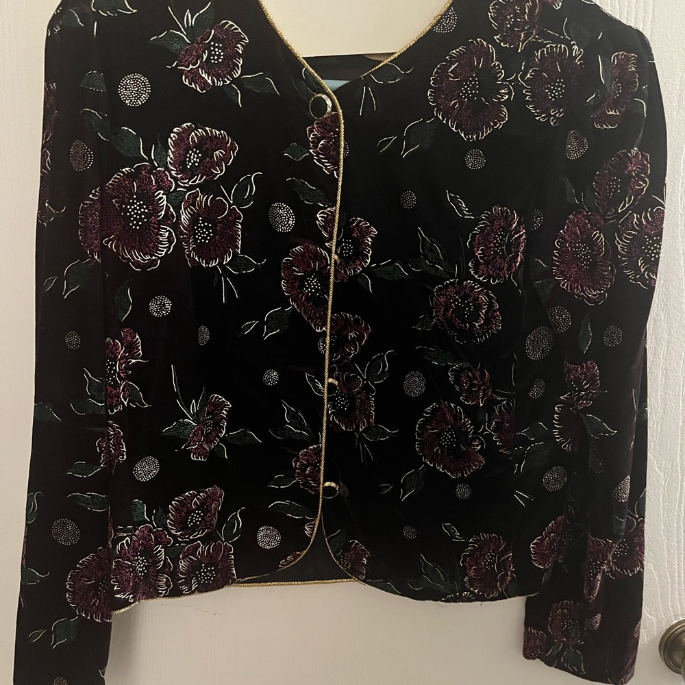 Size 14 black velvet embellished short jacket